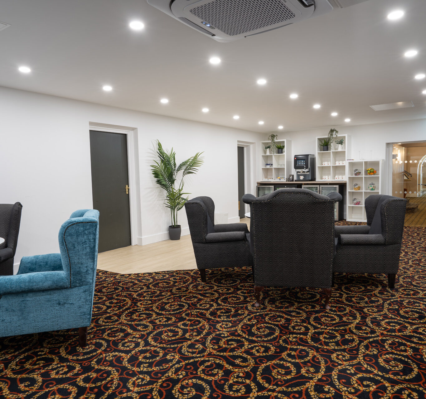 Business-Centre-Lounge-2