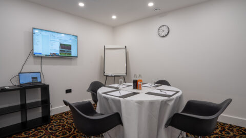 Business-Centre-Small-10